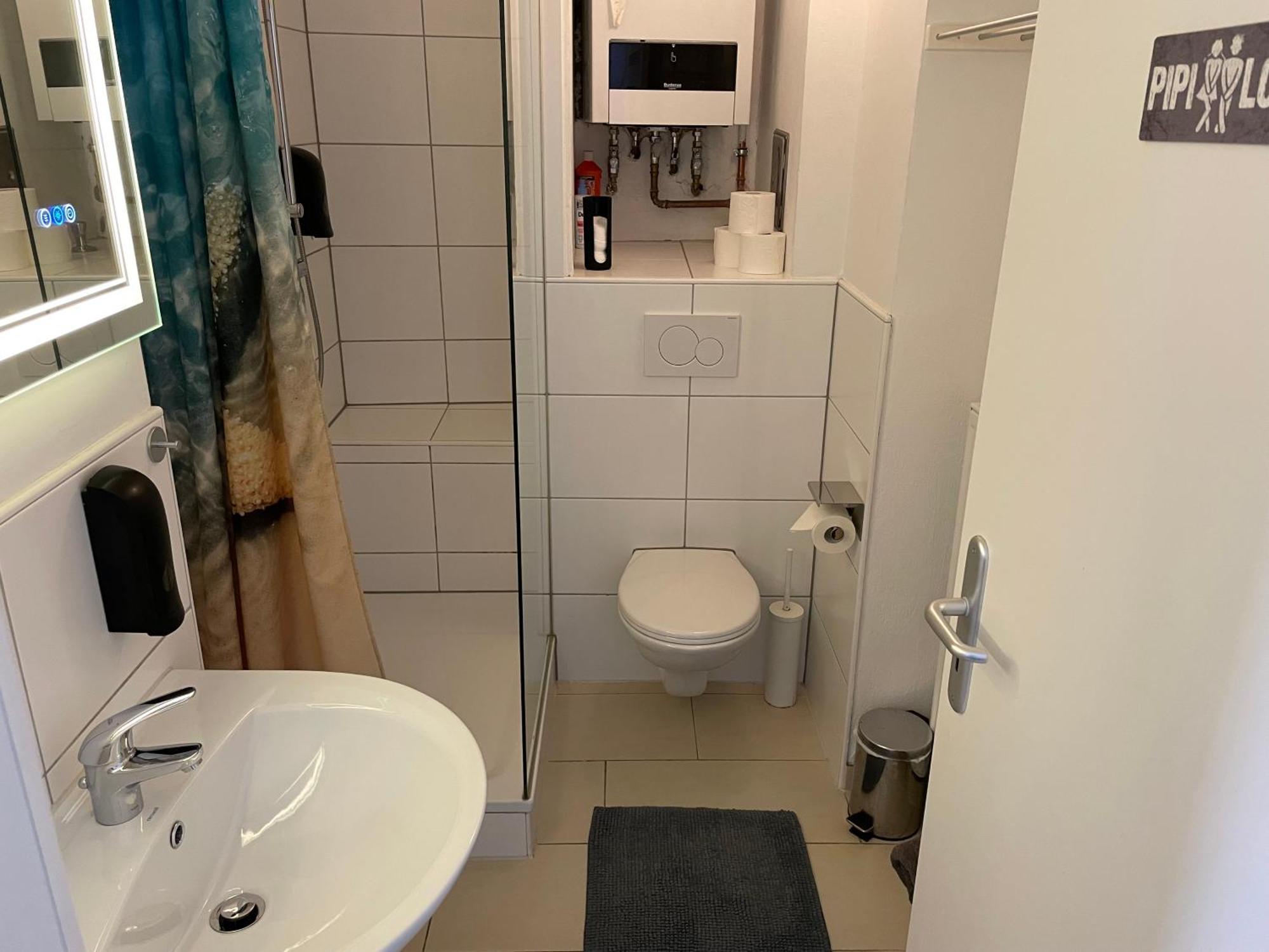 Schoenes Apartment Mitten In Der Stadt III Coblenza Esterno foto